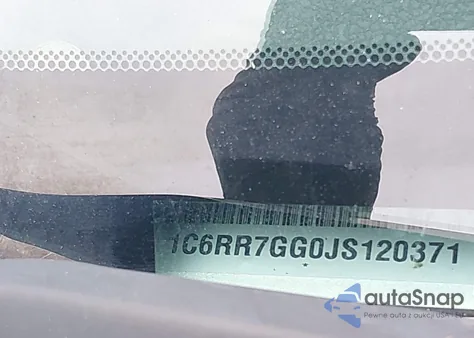 2018 Ram 1500 Slt 4X4 6'4 Box z USA, uszkodzony, nr VIN 1C6RR7GG0JS120371